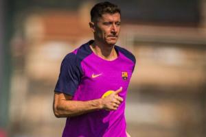 又伤1人！官方：莱万左大腿股二头肌肌肉撕裂，预计伤缺4-6周