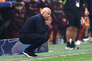 萨拉赫状态不佳？斯洛特：这很正常，现在不是谈论个人表现的时候