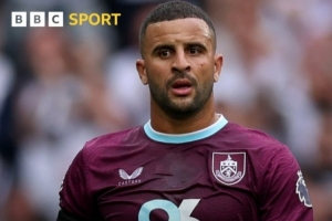 沃克第397次在英超首发出场，追平联赛历史边后卫球员纪录